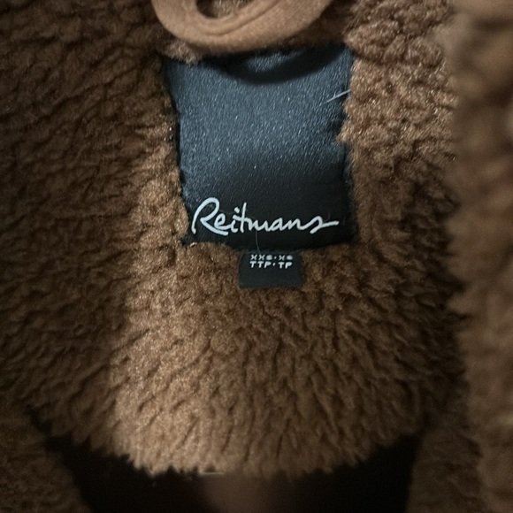 Like new: Woman’s Winter Teddy Jacket fits like a SM/MED - Picture 2 of 2